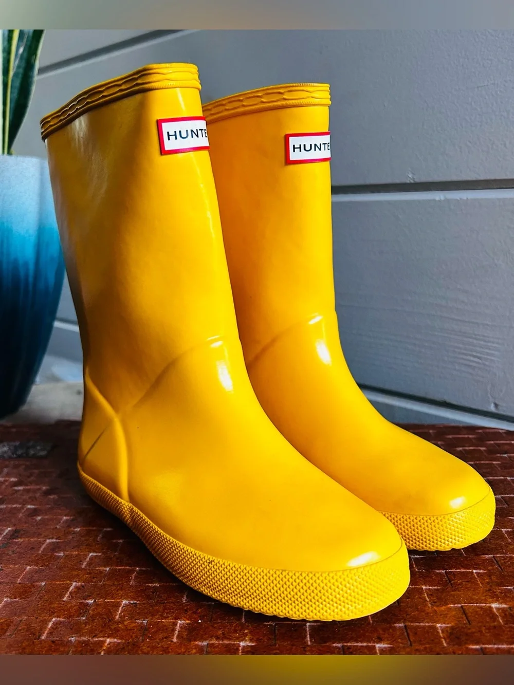 Hunter Original Kids Yellow Gloss Rain Boots Sz 13B/1G Waterproof Unisex Puddle